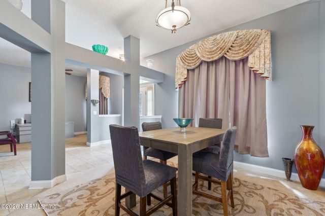 9557 ADELAIDE Drive, Jacksonville, FL 32244