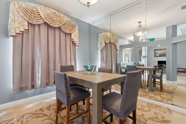 9557 ADELAIDE Drive, Jacksonville, FL 32244