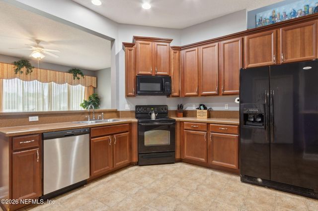 9557 ADELAIDE Drive, Jacksonville, FL 32244