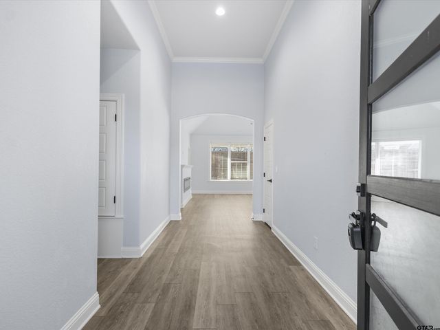 1006 Windy Ridge, Longview, TX 75604