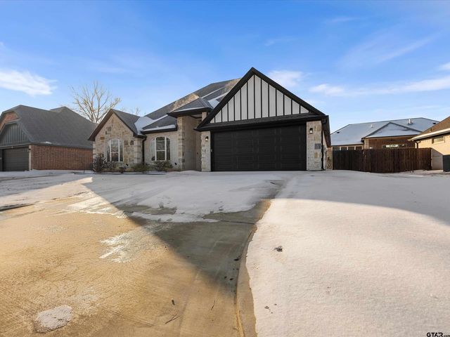 1006 Windy Ridge, Longview, TX 75604