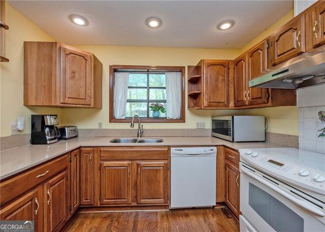 7 Old Oak Trail, Hartwell, GA 30643
