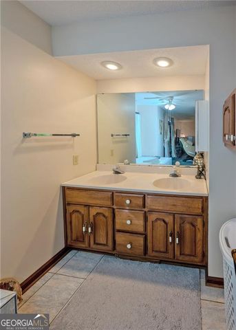 7 Old Oak Trail, Hartwell, GA 30643