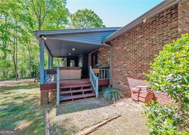 7 Old Oak Trail, Hartwell, GA 30643