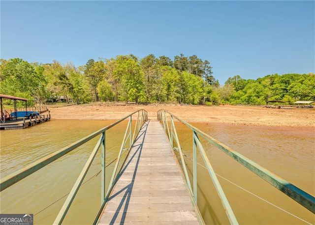 7 Old Oak Trail, Hartwell, GA 30643