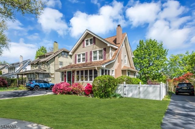 1281 Longfellow Ave, Teaneck Twp., NJ 07666