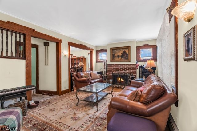 1281 Longfellow Ave, Teaneck Twp., NJ 07666