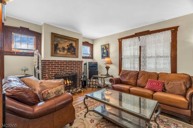 1281 Longfellow Ave, Teaneck Twp., NJ 07666