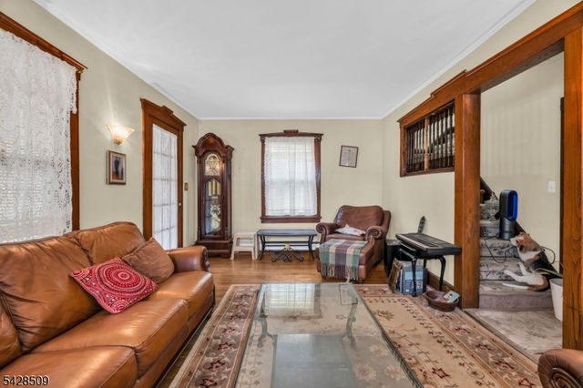 1281 Longfellow Ave, Teaneck Twp., NJ 07666