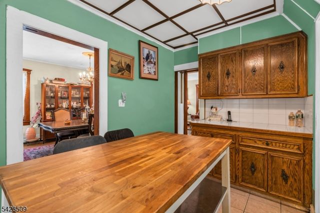1281 Longfellow Ave, Teaneck Twp., NJ 07666