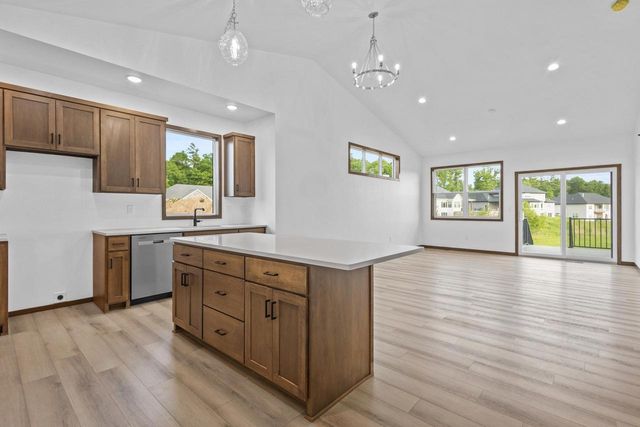 3365 SHAWANO AVENUE, Green Bay, WI 54313