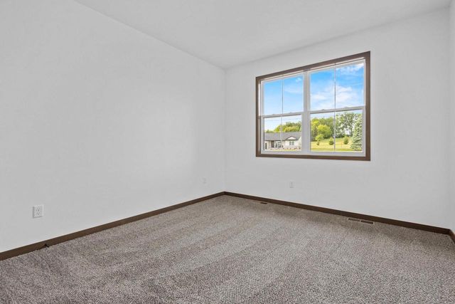 3365 SHAWANO AVENUE, Green Bay, WI 54313