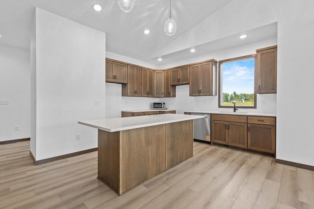 3365 SHAWANO AVENUE, Green Bay, WI 54313
