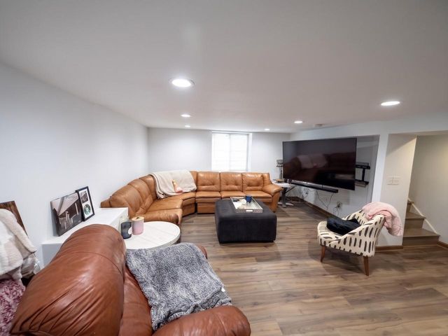 3379 S Burrell STREET, Milwaukee, WI 53207