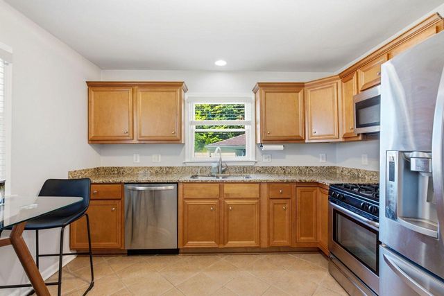 3379 S Burrell STREET, Milwaukee, WI 53207