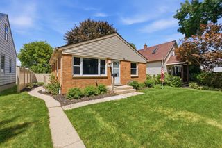 3379 S Burrell STREET, Milwaukee, WI 53207