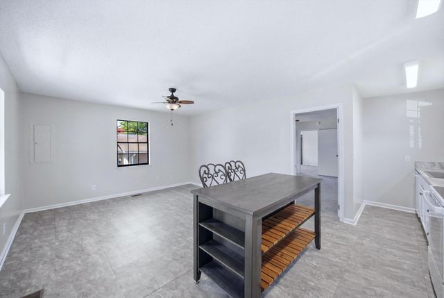 302 E Gordon Avenue, Rossville, GA 30741
