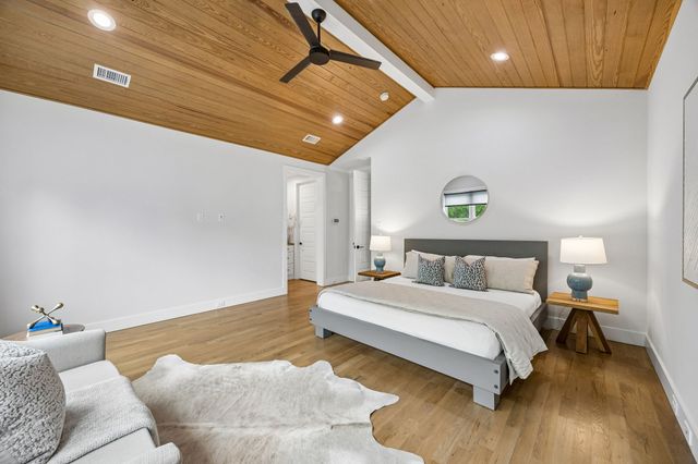 4418 Santa Barbara Drive, Dallas, TX 75214