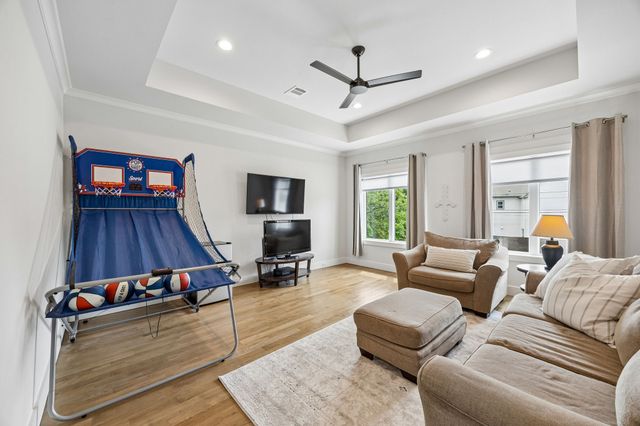 4418 Santa Barbara Drive, Dallas, TX 75214