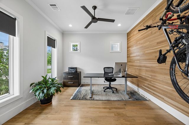 4418 Santa Barbara Drive, Dallas, TX 75214