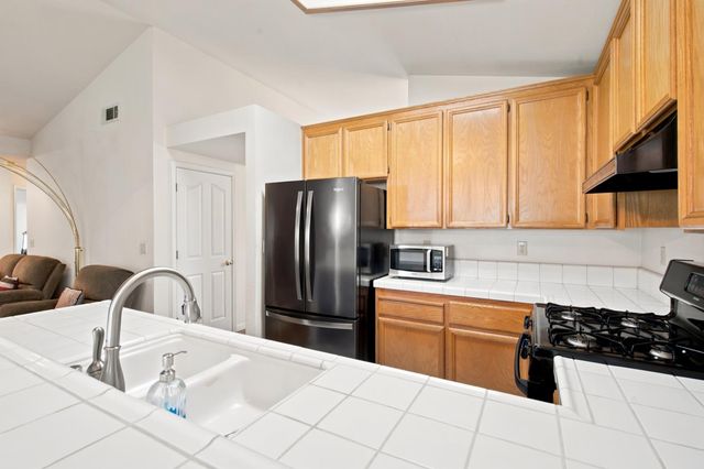 4663 Cayman Ct, Stockton, CA 95210