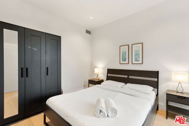 1818 Thayer Avenue 201, Los Angeles, CA 90025
