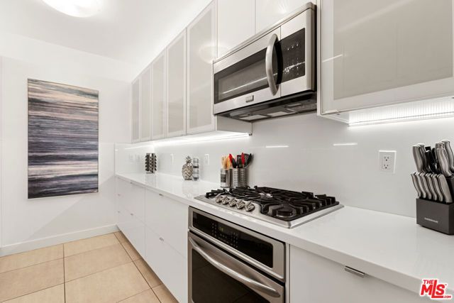 1818 Thayer Avenue 201, Los Angeles, CA 90025