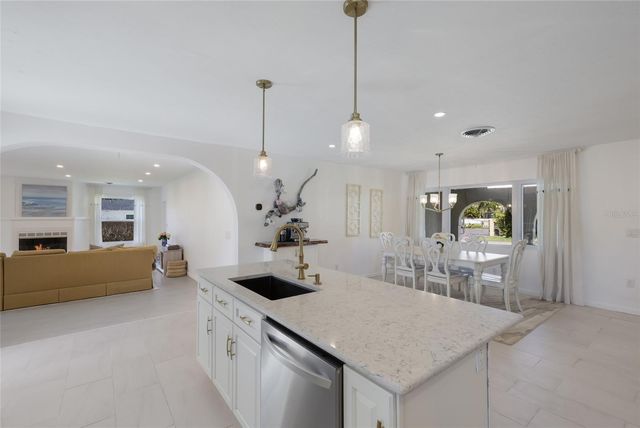 4715 7TH AVENUE W, Bradenton, FL 34209