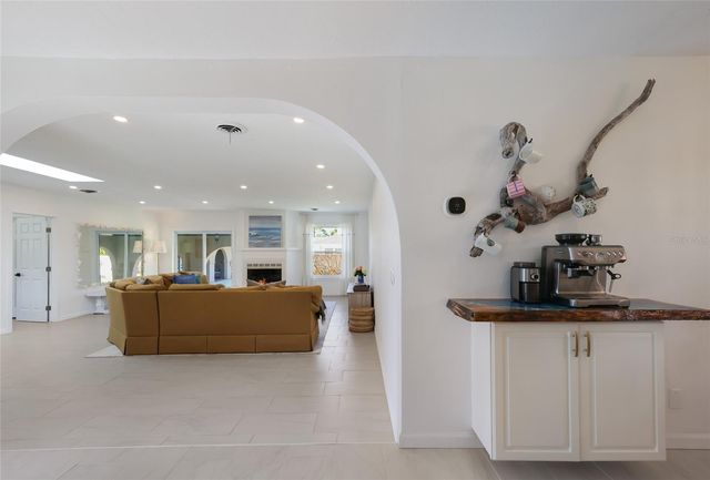 4715 7TH AVENUE W, Bradenton, FL 34209