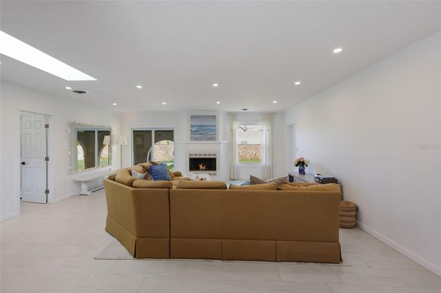 4715 7TH AVENUE W, Bradenton, FL 34209