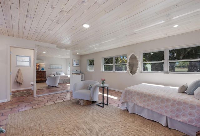 4715 7TH AVENUE W, Bradenton, FL 34209