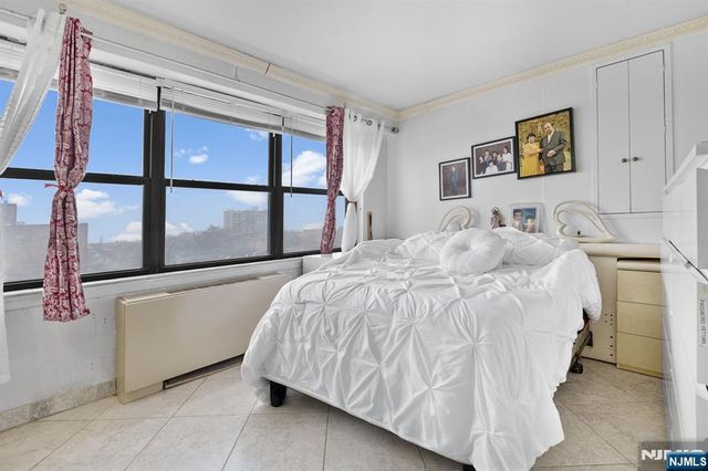 285 Aycrigg Avenue, Passaic, NJ 07055