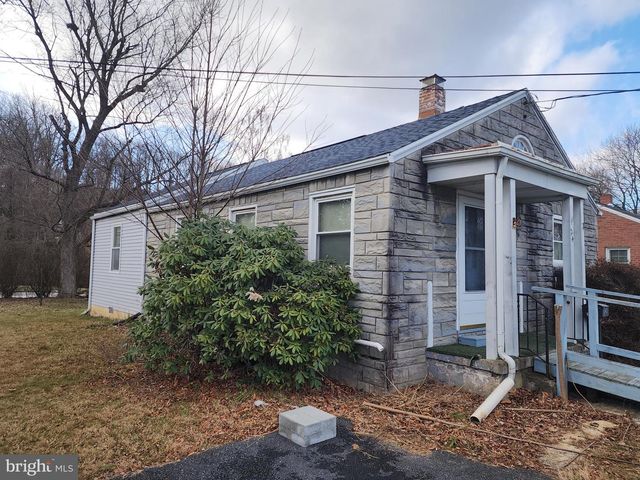 24 WAYNE AVENUE, New Cumberland, PA 17070