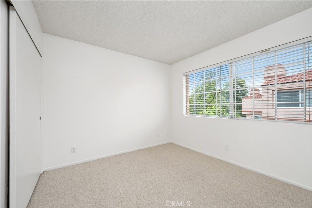 Image 10 of property listing at 3101 Plaza Del Amo 101, Torrance, CA 90503