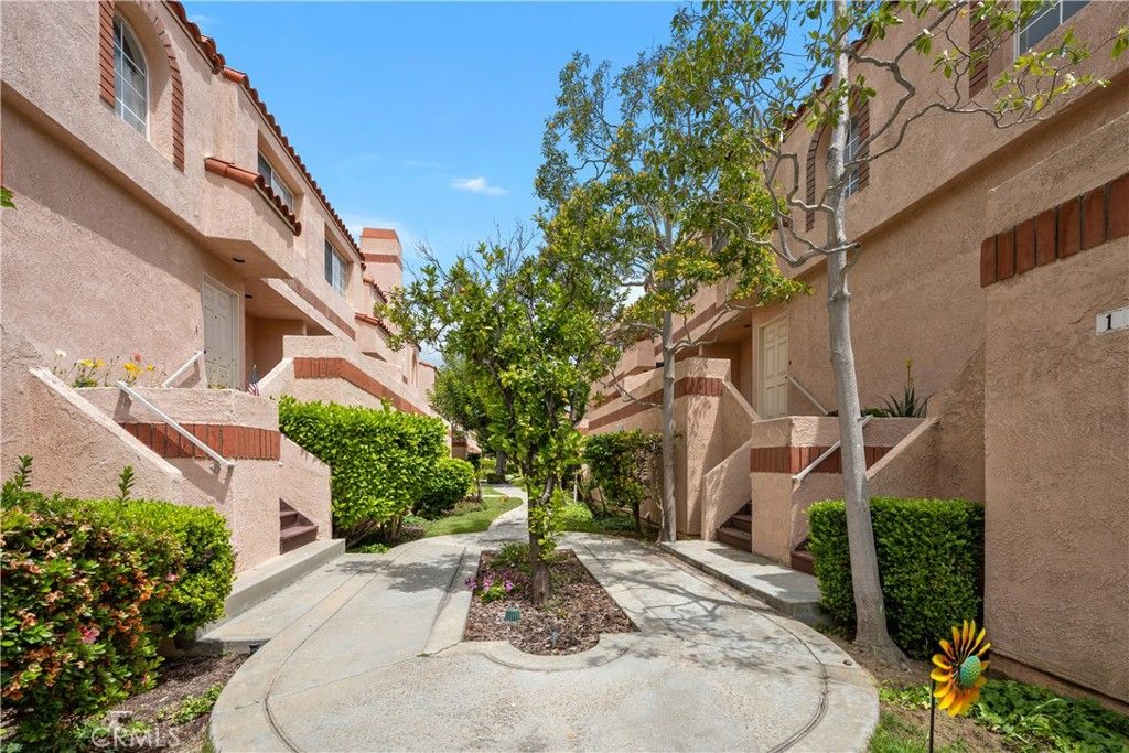 Image 20 of property listing at 3101 Plaza Del Amo 101, Torrance, CA 90503
