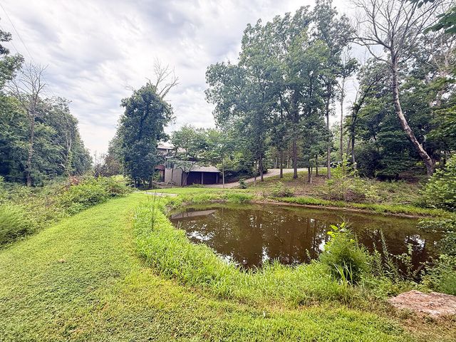 6700 S HILL CREEK RD, Columbia, MO 65203