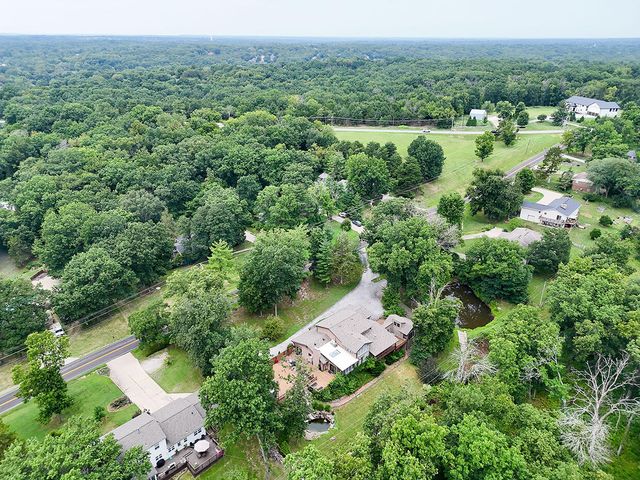 6700 S HILL CREEK RD, Columbia, MO 65203