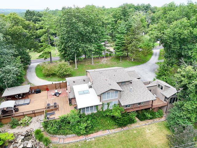 6700 S HILL CREEK RD, Columbia, MO 65203