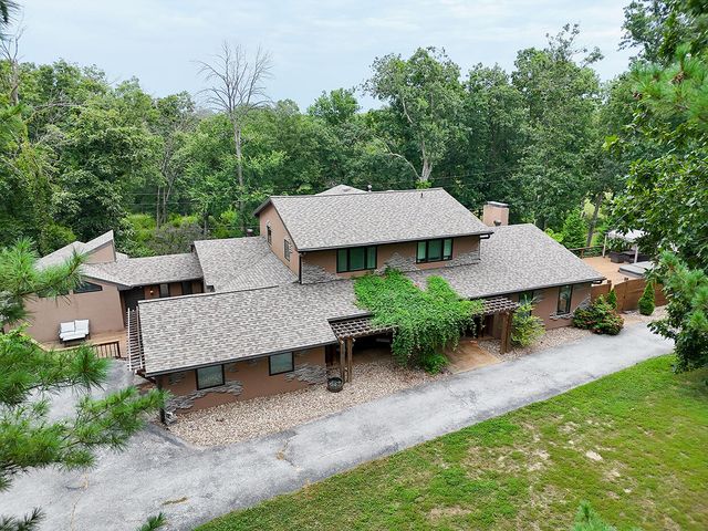6700 S HILL CREEK RD, Columbia, MO 65203