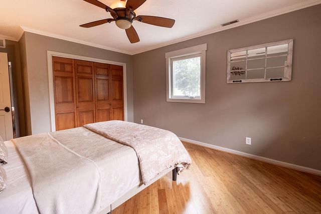 6700 S HILL CREEK RD, Columbia, MO 65203