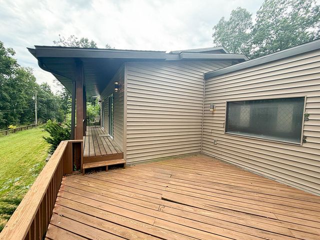 6700 S HILL CREEK RD, Columbia, MO 65203