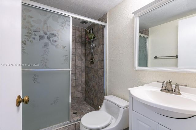 3800 S Ocean Dr 811, Hollywood, FL 33019