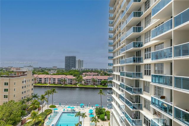 3800 S Ocean Dr 811, Hollywood, FL 33019