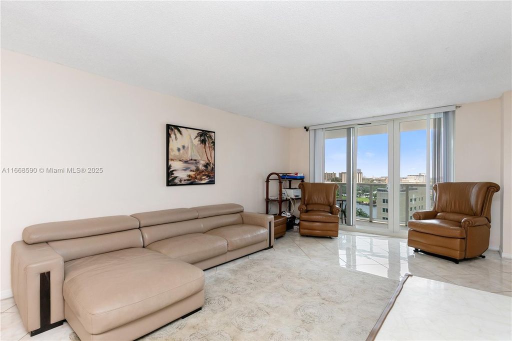 3800 S Ocean Dr 811, Hollywood, FL 33019