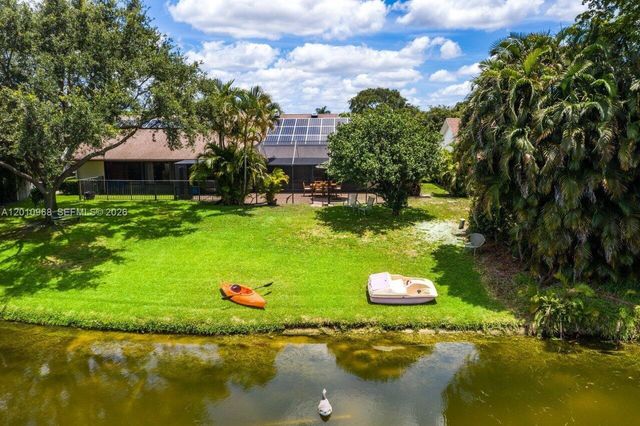 1367 Riverside Cir 1367, Wellington, FL 33414