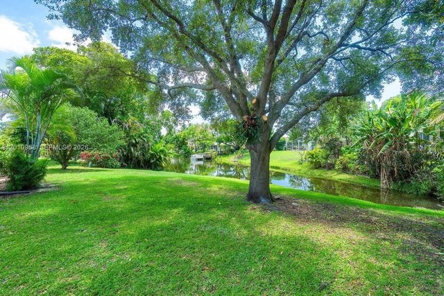 1367 Riverside Cir 1367, Wellington, FL 33414