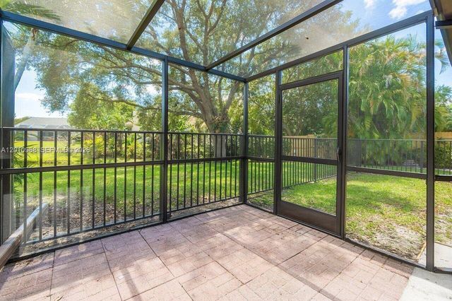 1367 Riverside Cir 1367, Wellington, FL 33414