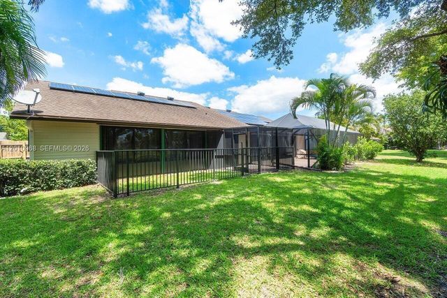 1367 Riverside Cir 1367, Wellington, FL 33414