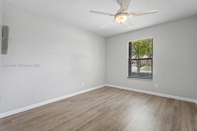 1367 Riverside Cir 1367, Wellington, FL 33414