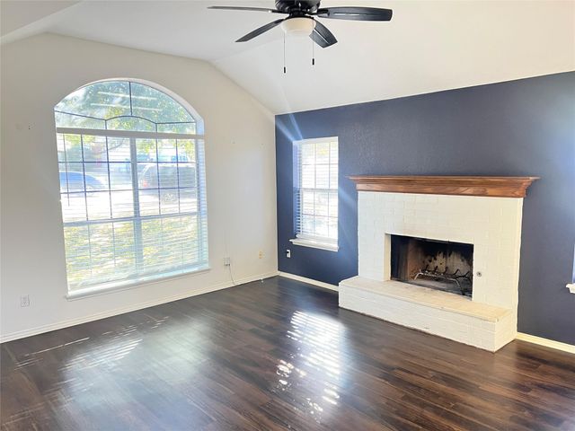 1747 Windy Park CIR, Round Rock, TX 78664